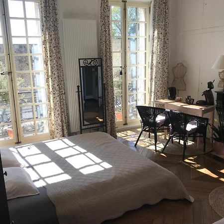 Chambre D'Hote Du Chateau Dourdan Exteriér fotografie